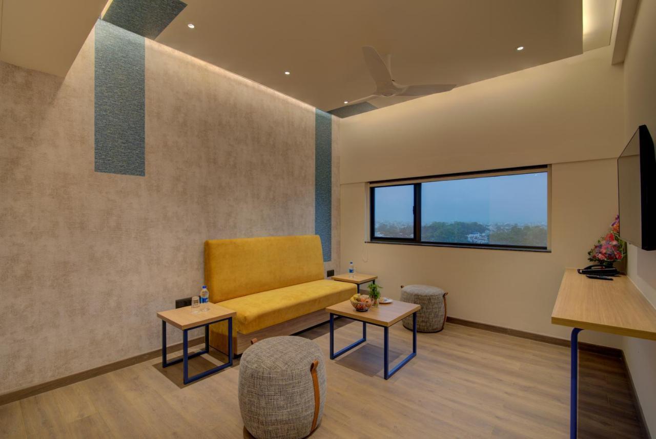7 Apple Hotel Nashik Exterior foto